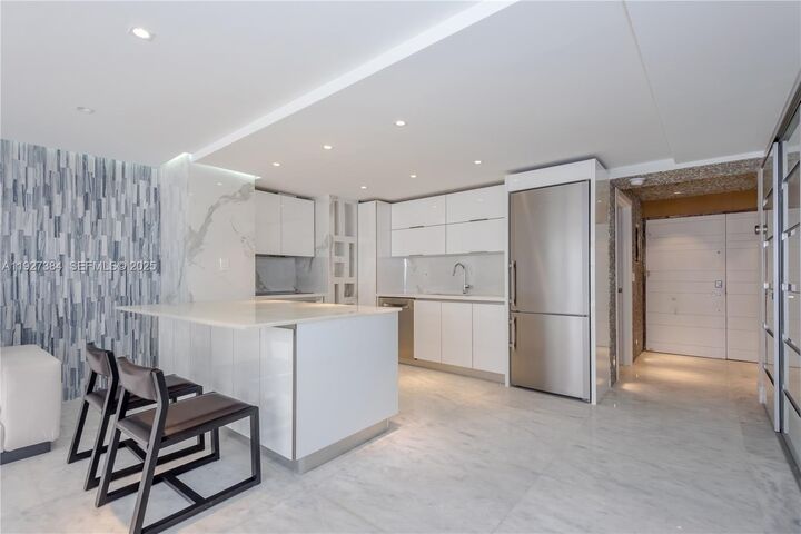 Property Photo: 6423 Collins Ave 304 FL 33141