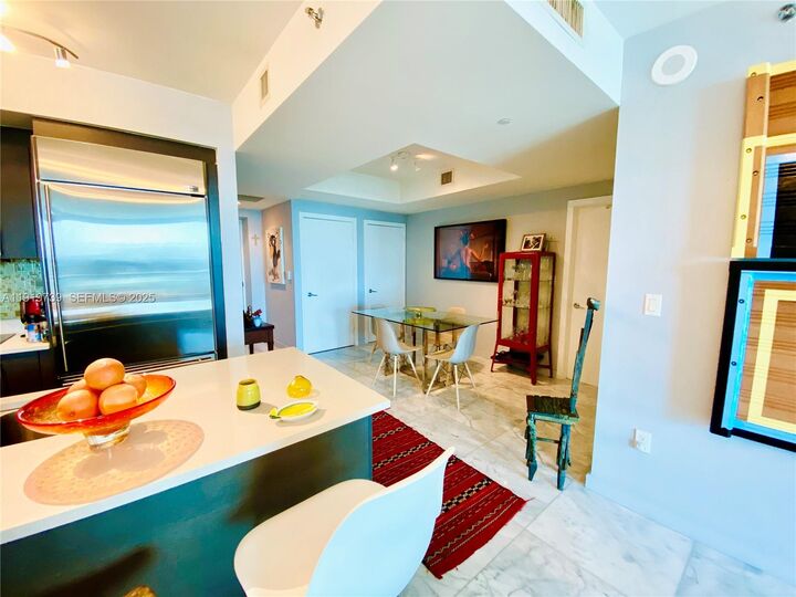 Property Photo: 500 Brickell Ave 1200 FL 33131