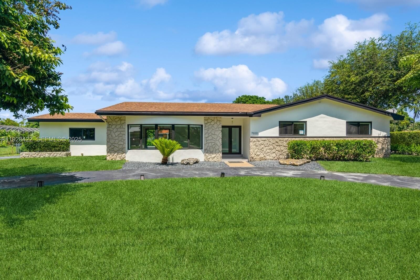 Property Photo: 7001 SW 126th St FL 33156