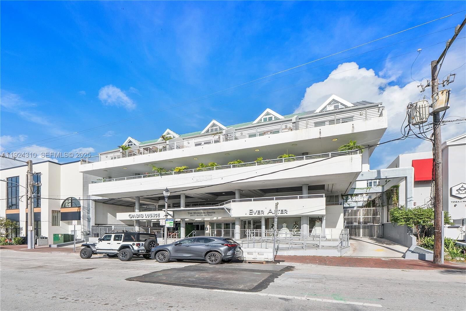 Property Photo:  2977 McFarlane Rd 9  FL 33133 