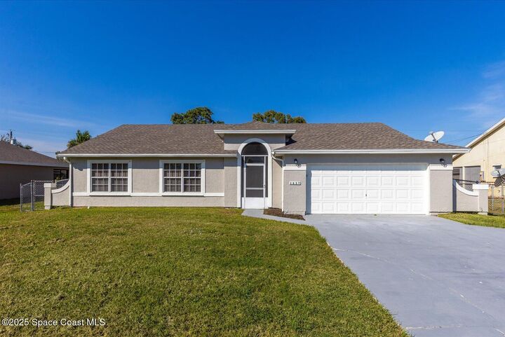 1037 SW California Boulevard  Port St. Lucie FL 34953 photo