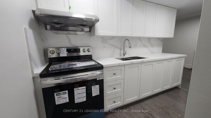 Photo de la propriété:  37 Greenview Circle Bsmt  ON L6A 0B5 