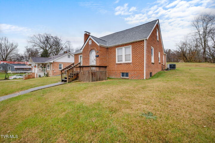 Property Photo:  1524 Fairview Avenue  TN 37660 