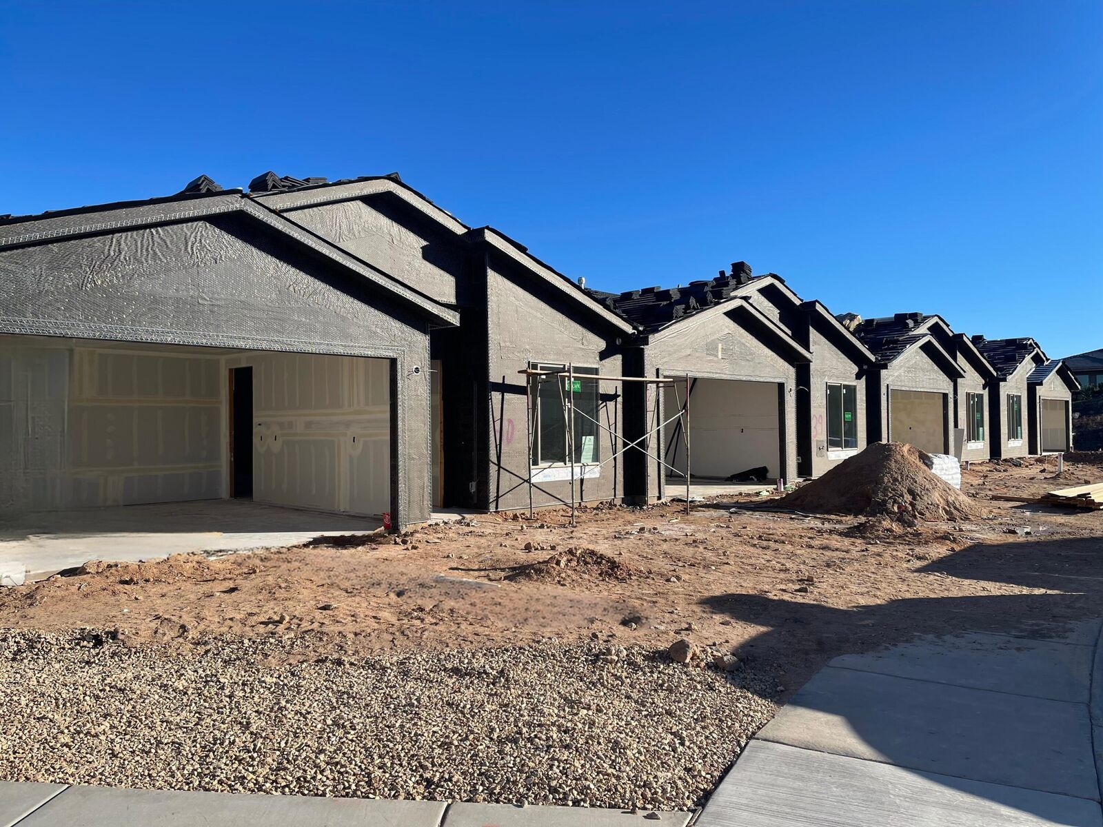 Property Photo:  2046 W 320 S 37-40  UT 84737 