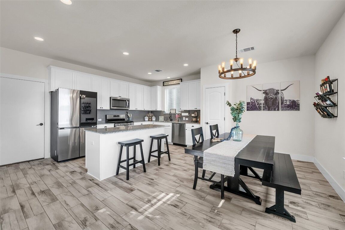 Property Photo: 624 Saturnia Drive TX 78628