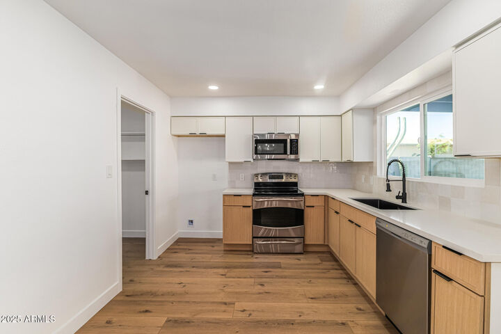 Property Photo: 2222 W Pampa Avenue AZ 85202