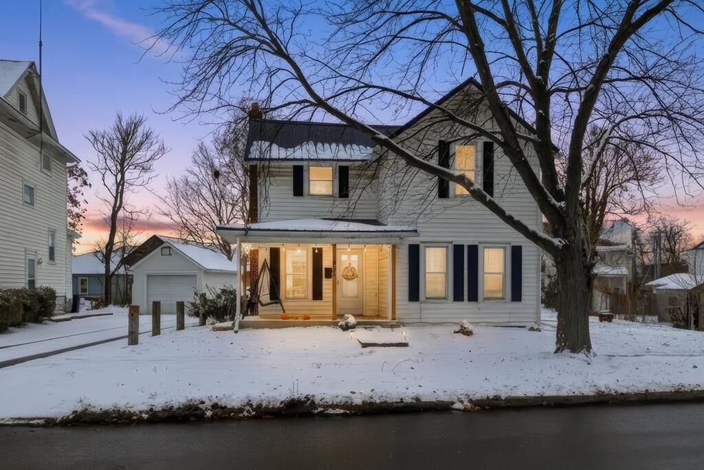 Property Photo: 420 E Walnut OH 44805