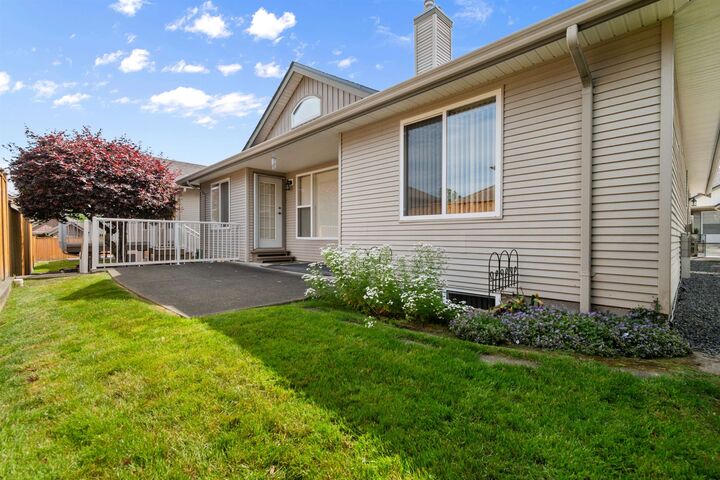 Property Photo: 45819 Stevenson Road 12 BC V2R 5T4