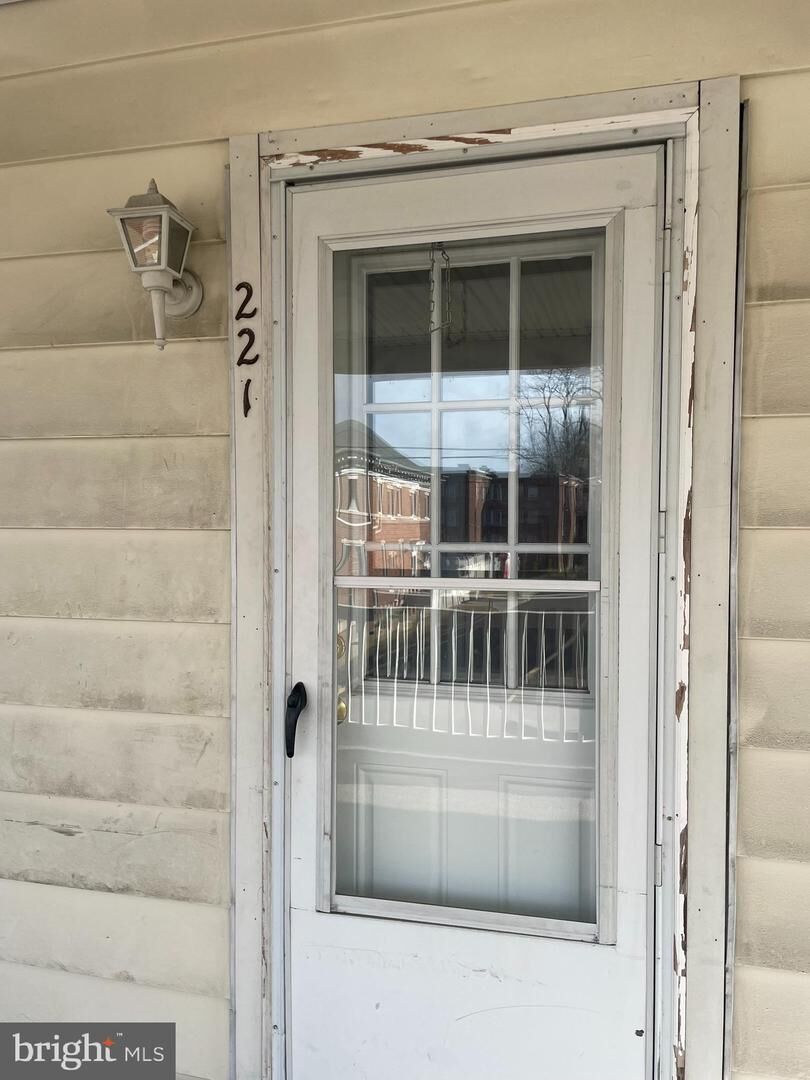 Property Photo:  221 Chester Avenue B  NJ 08057 