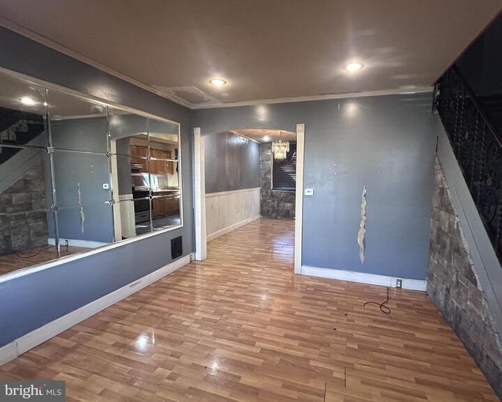 Property Photo:  2612 S Robinson Street  PA 19142 