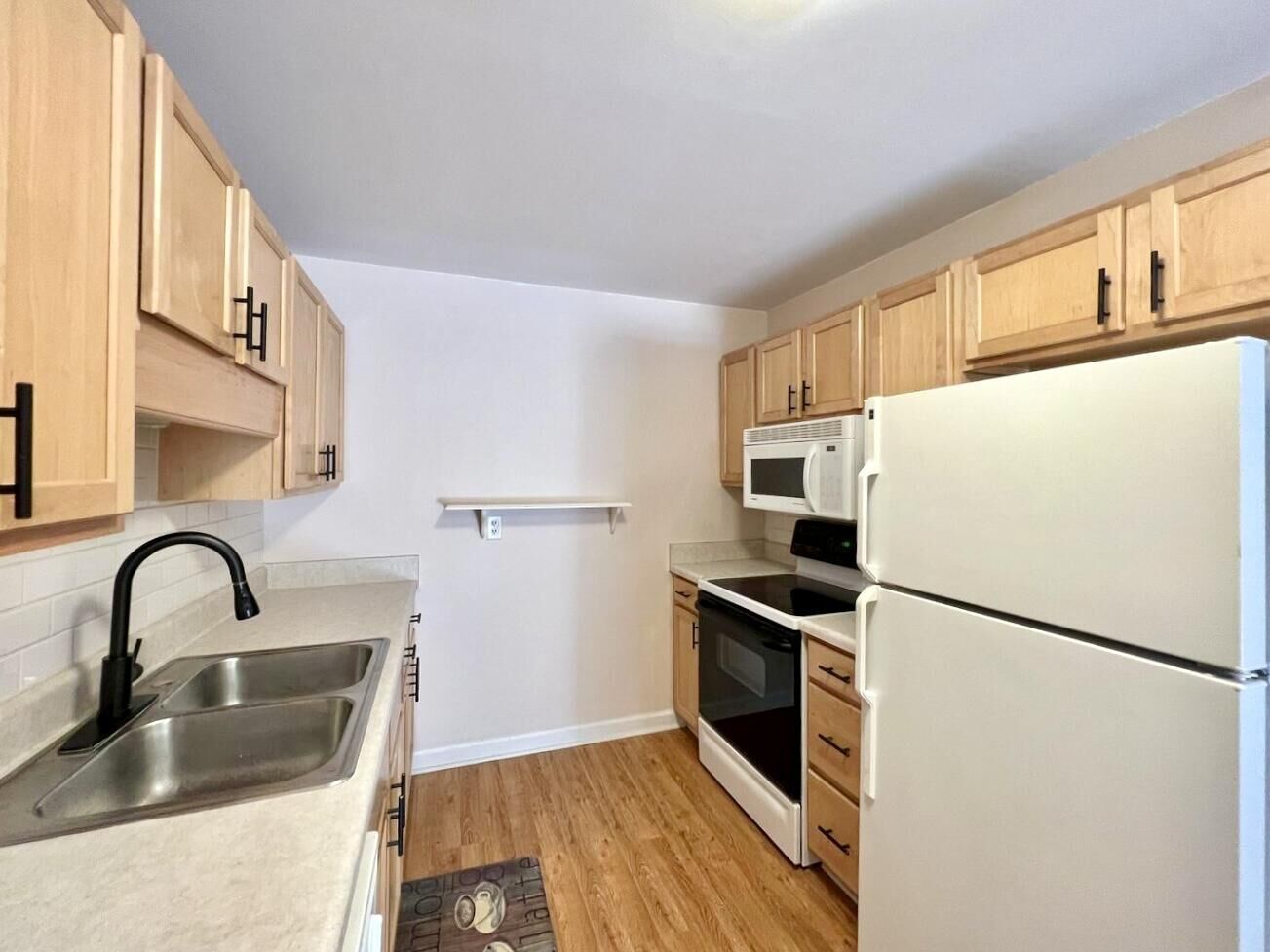 Property Photo:  21 Rivers Point Row # 1E  SC 29412 