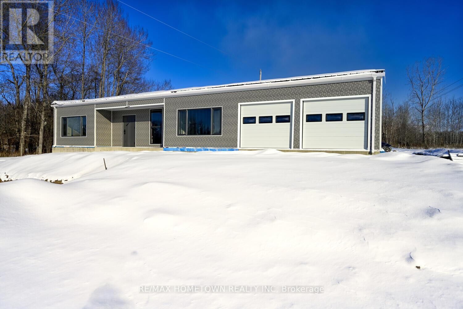 Property Photo: 2805 Rocky Road ON K6V 5T1