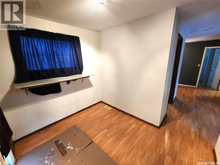 Property Photo: 508 1st Avenue E SK S0C 1N0