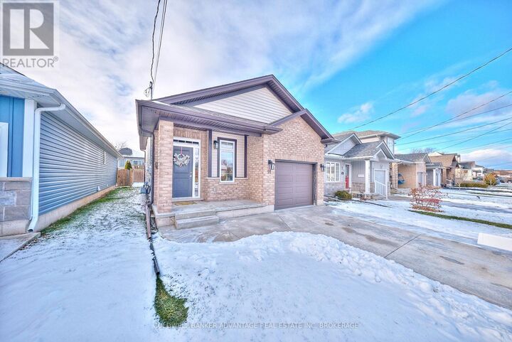 Property Photo: 91 Scholfield Avenue South ON L3B 1N4