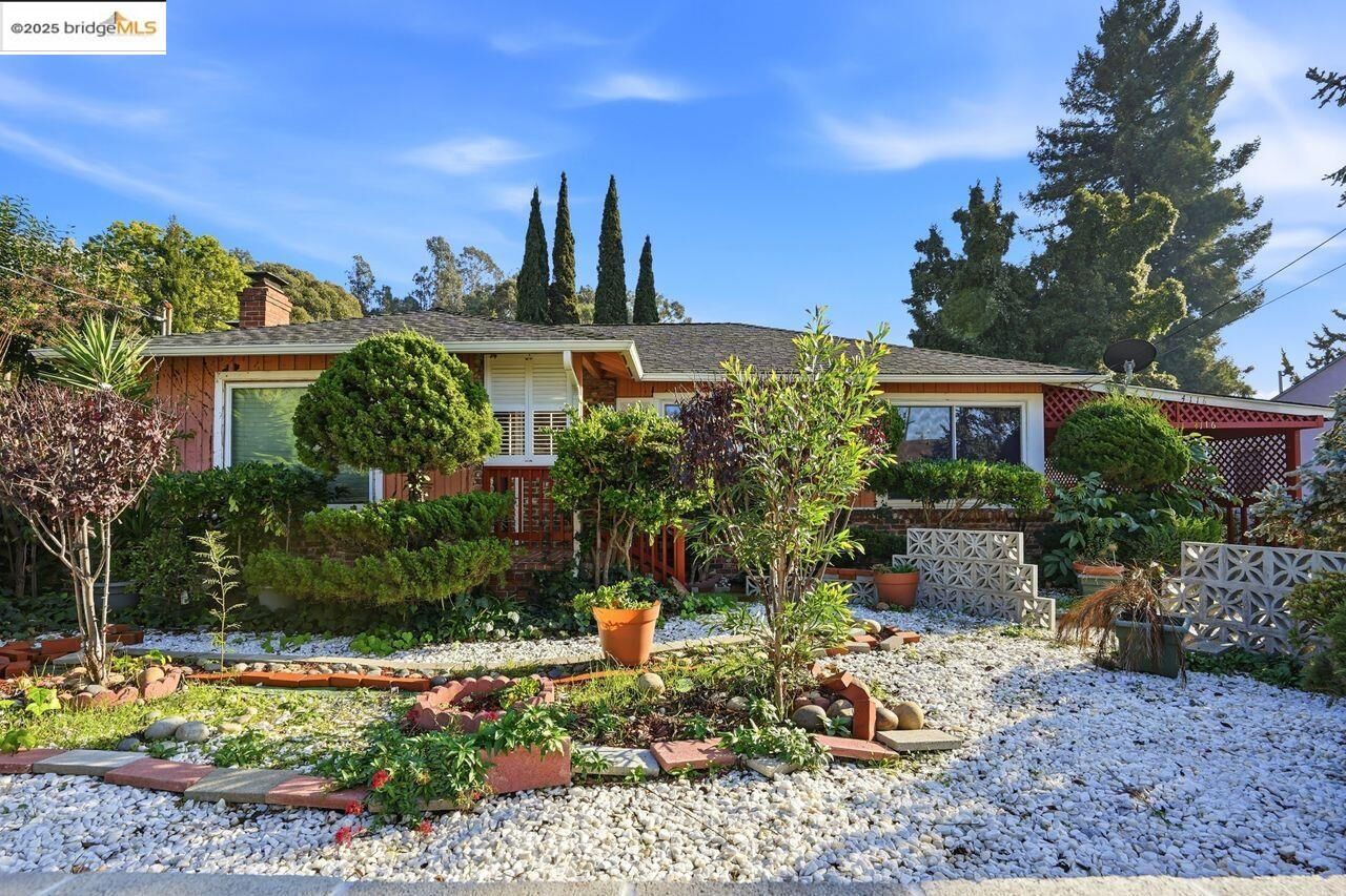 Property Photo:  4116 Kentwood Ct  CA 94605 