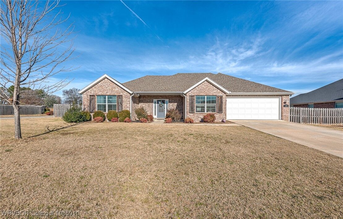 Property Photo:  480 Caballo Street  AR 72730 