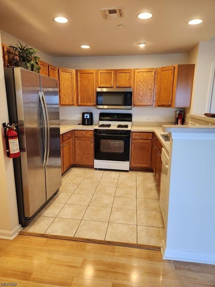 Property Photo:  358 Rector Street 705  NJ 08861 