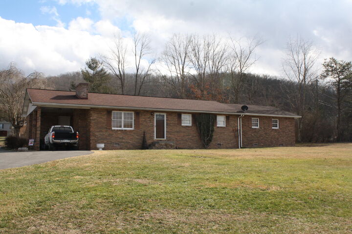 Property Photo: 62 Howards Branch WV 25951
