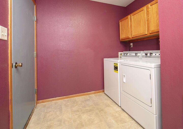 Property Photo: 1406 Leitha Terrace IA 50677
