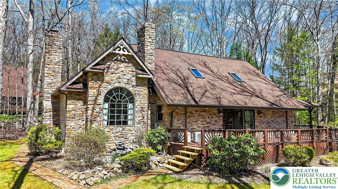 Property Photo: 29 Great Oaks Drive PA 18240