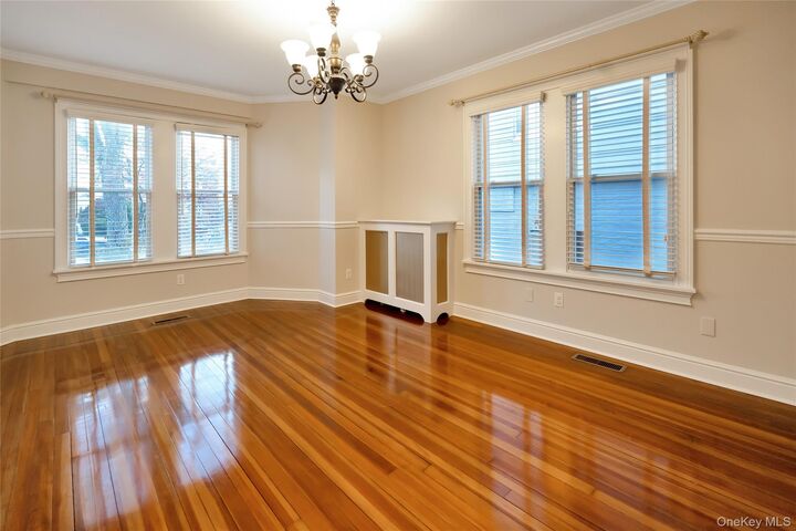 Property Photo: 147 Beekman Avenue 1st Floor NY 10591