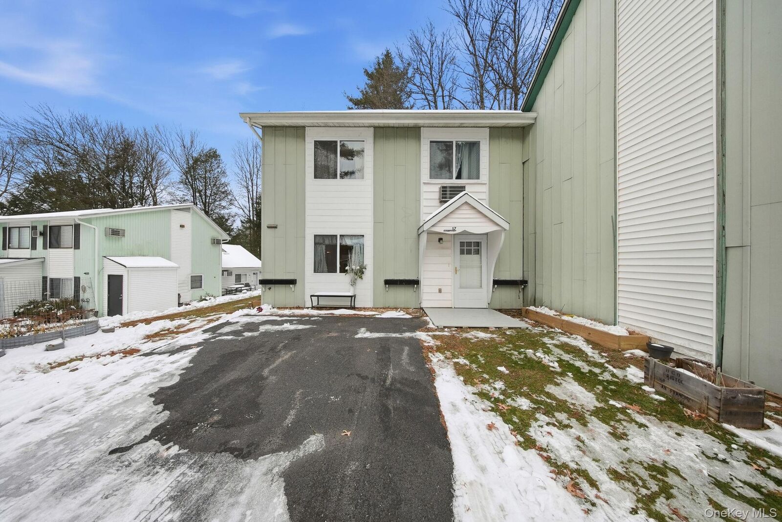 Property Photo:  17 Elizabeth Way  NY 12751 