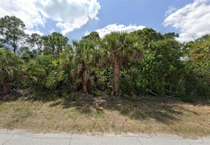 Property Photo: 4113 &Amp 4103 Munson Street FL 33948