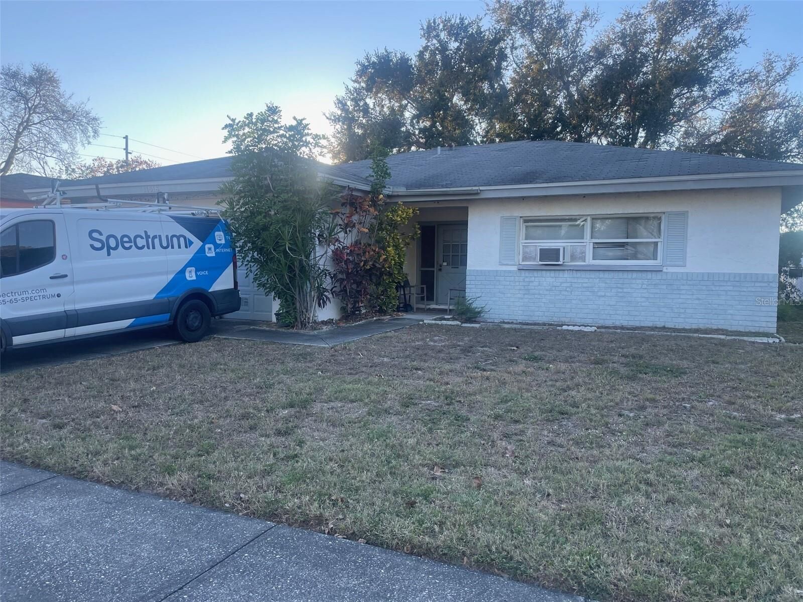 Property Photo: 11818 69th Way FL 33773