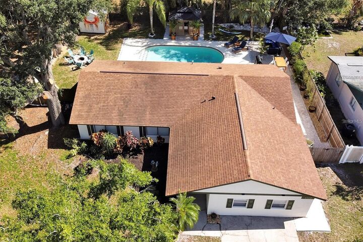 Property Photo: 1568 Oak Leaf Lane FL 34744