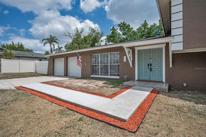 Property Photo: 613 Valley Hill Drive FL 33510