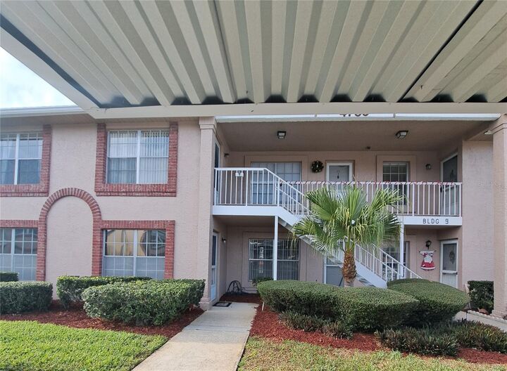 Property Photo: 4739 Myrtle Oak Drive 21 FL 34653