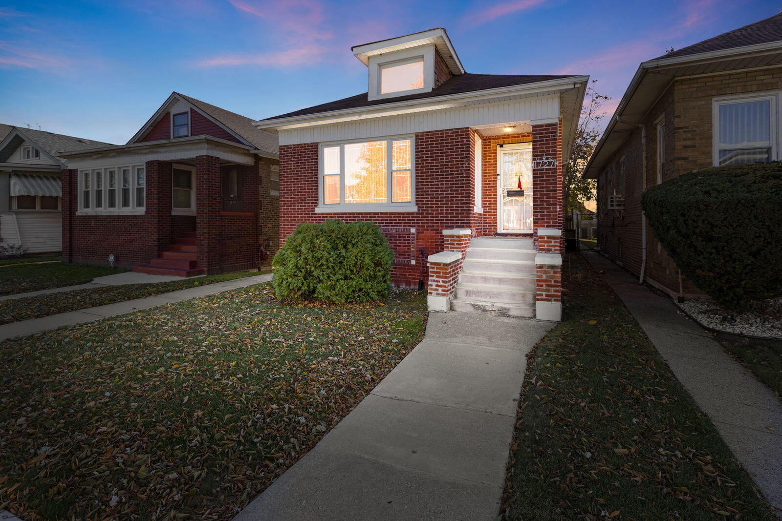 Property Photo:  1727 E 83rd Place  IL 60617 