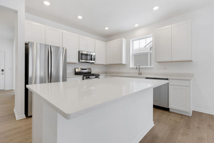 Property Photo:  12245 Barcroft Circle  IL 60142 