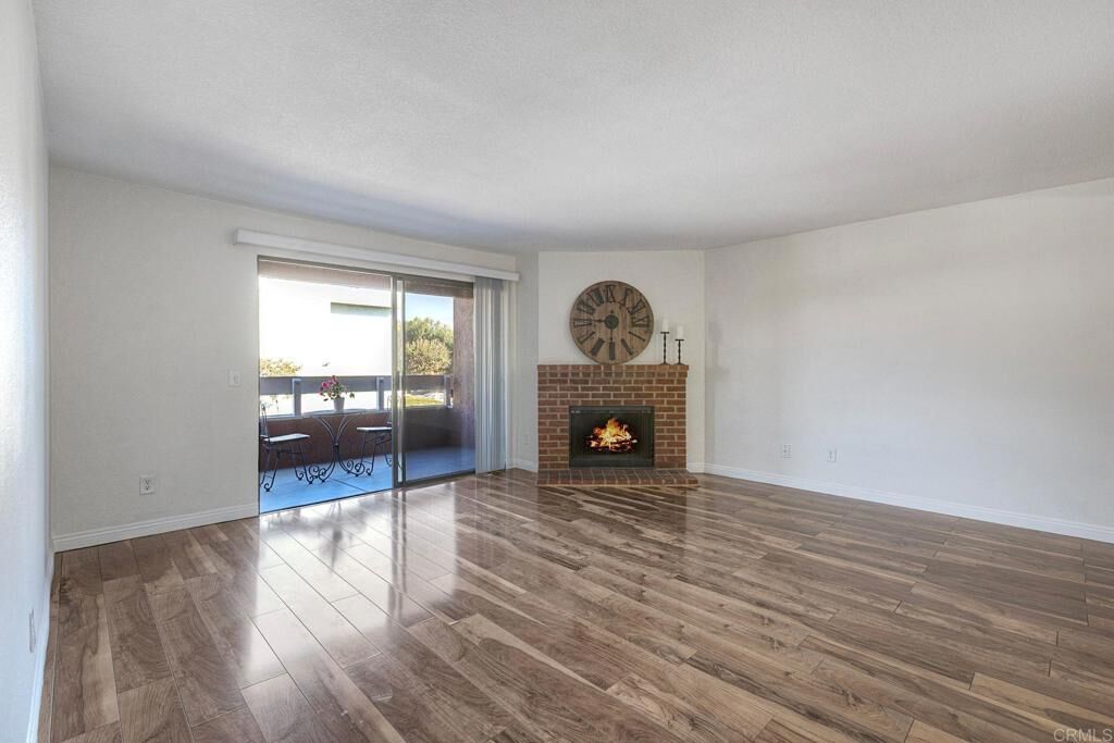 Property Photo:  1010 E Washington Avenue 73  CA 92025 