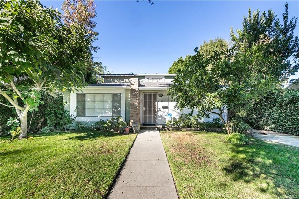 Property Photo: 4181 Tujunga Avenue CA 91604