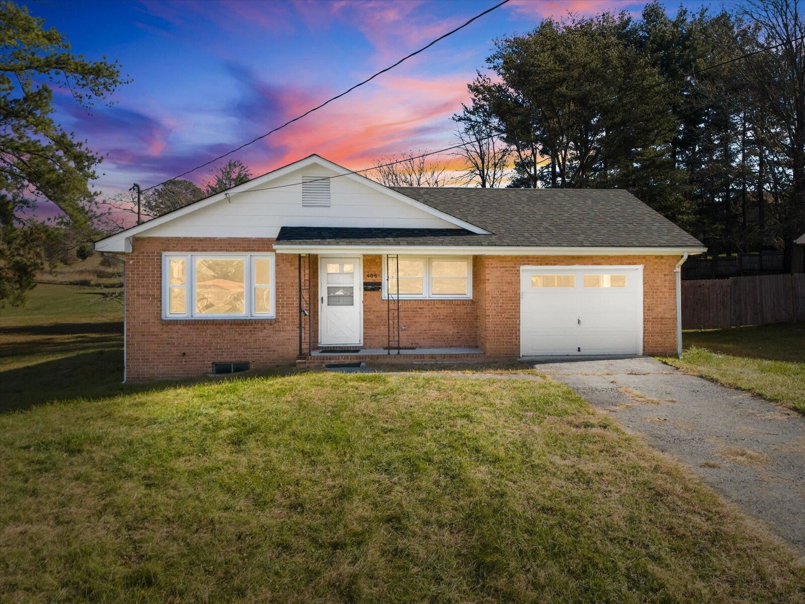 Property Photo:  408 Hale Street  VA 24134 
