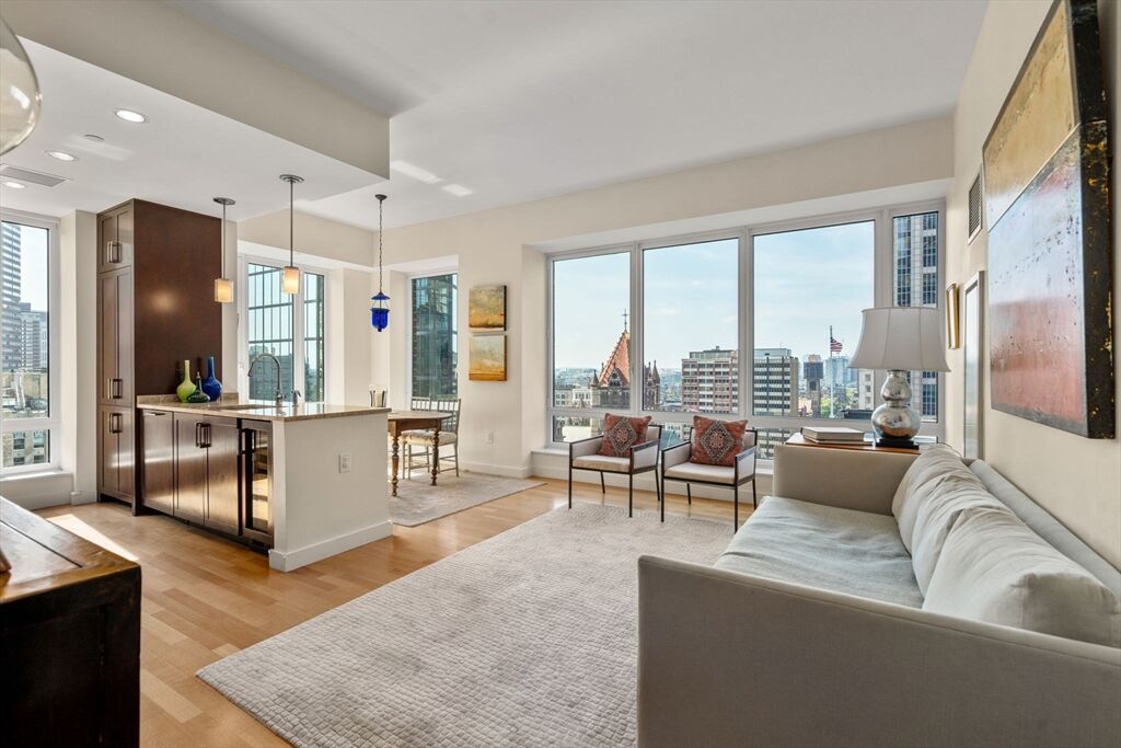 Property Photo:  400 Stuart St 15J  MA 02116 