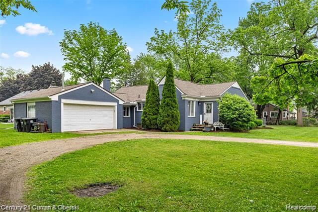 Property Photo: 29118 Clarita Street MI 48152