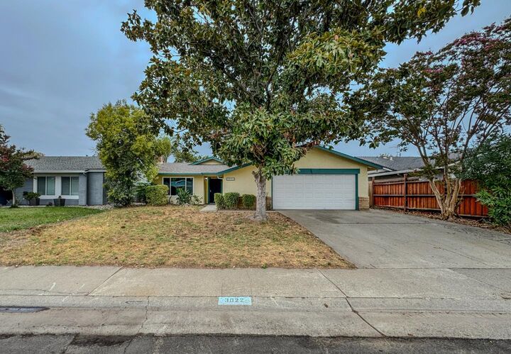 Property Photo:  3022 Rosemont Drive  CA 95826 