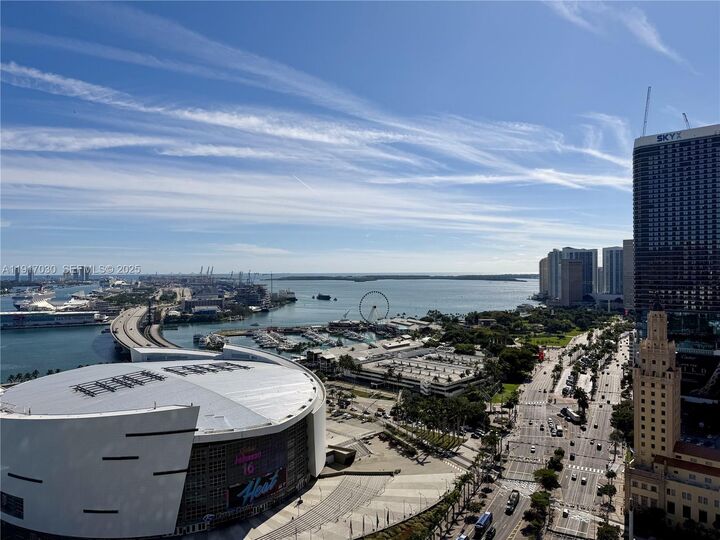 Property Photo:  888 Biscayne Blvd 2904  FL 33132 