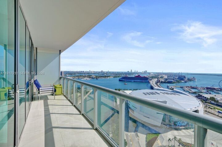 Property Photo:  888 Biscayne Blvd 2904  FL 33132 