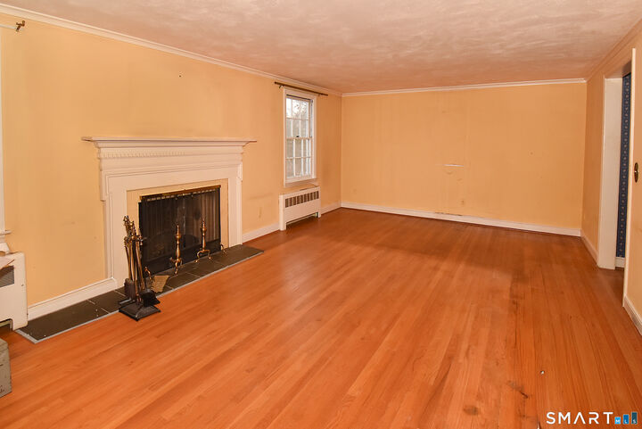 Property Photo:  5 Lovelace Drive  CT 06117 