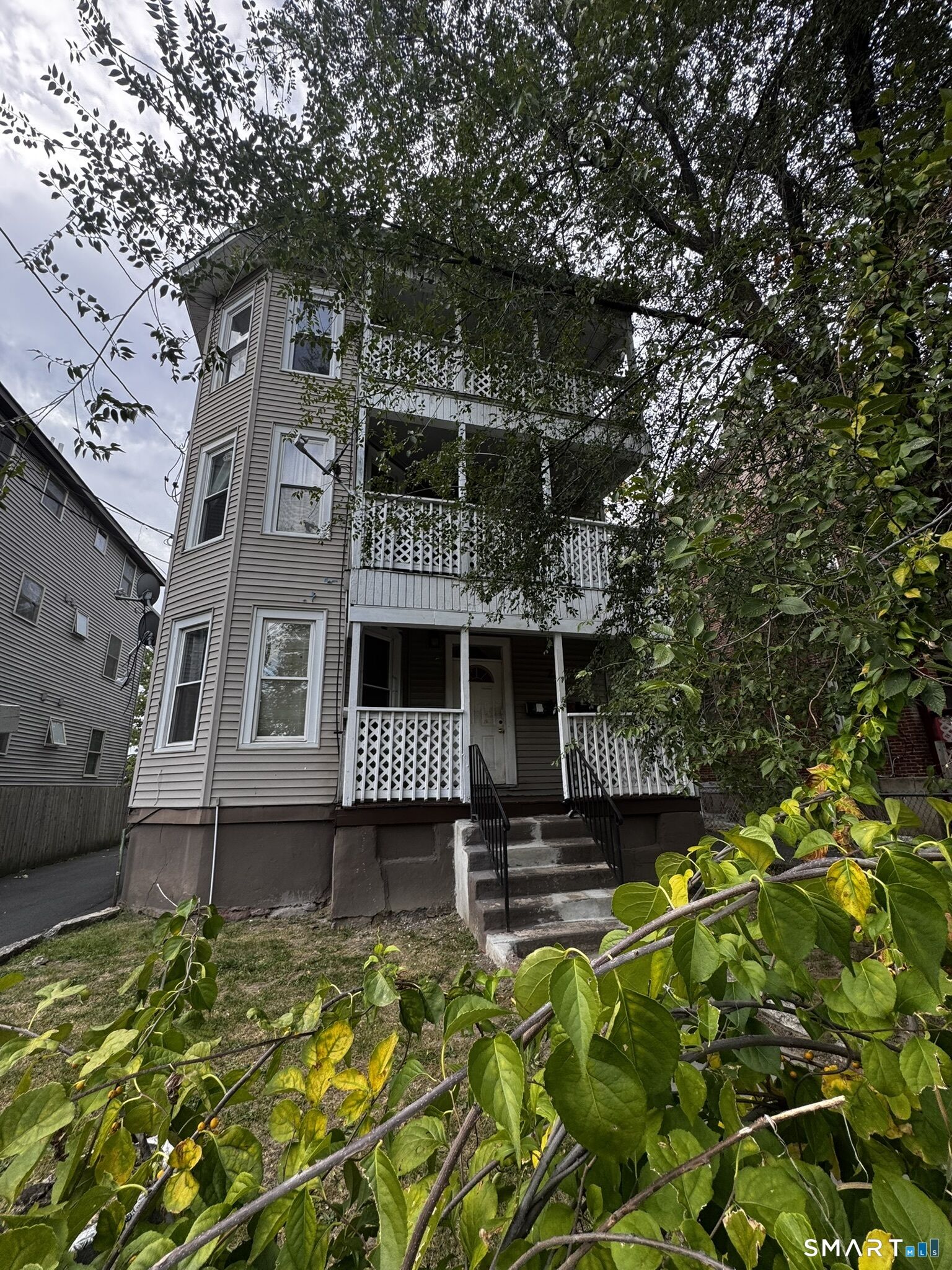 Property Photo: 21 Williams Street CT 06120