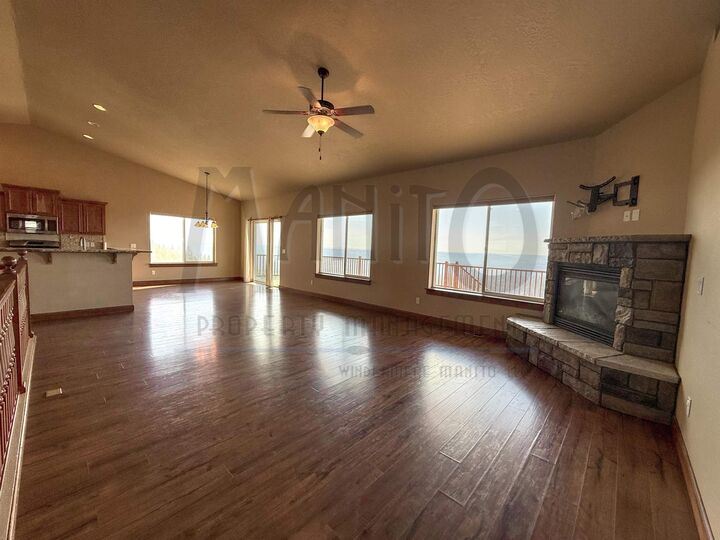 Property Photo:  8607 N Upper Mayes Ln  WA 99208 