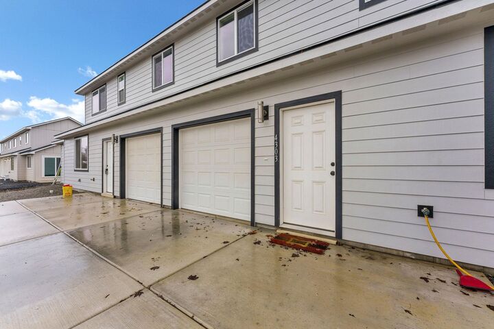 Property Photo: 4301 N Torrez Ln 4303 N Torrez WA 99212