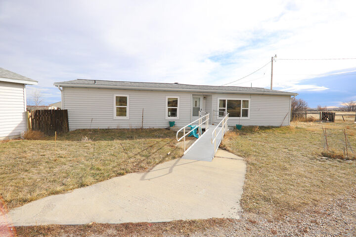 Property Photo: 701 Hemlock Street WY 82834