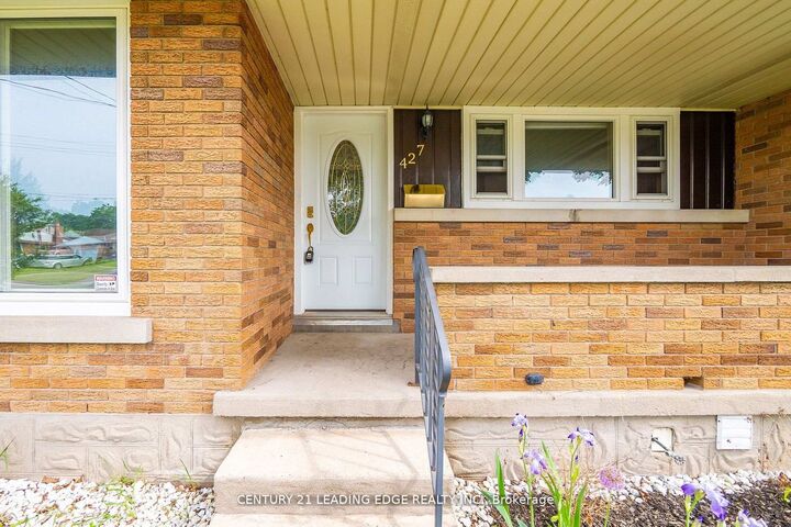 Property Photo:  427 Krug Street  ON N2B 1K9 