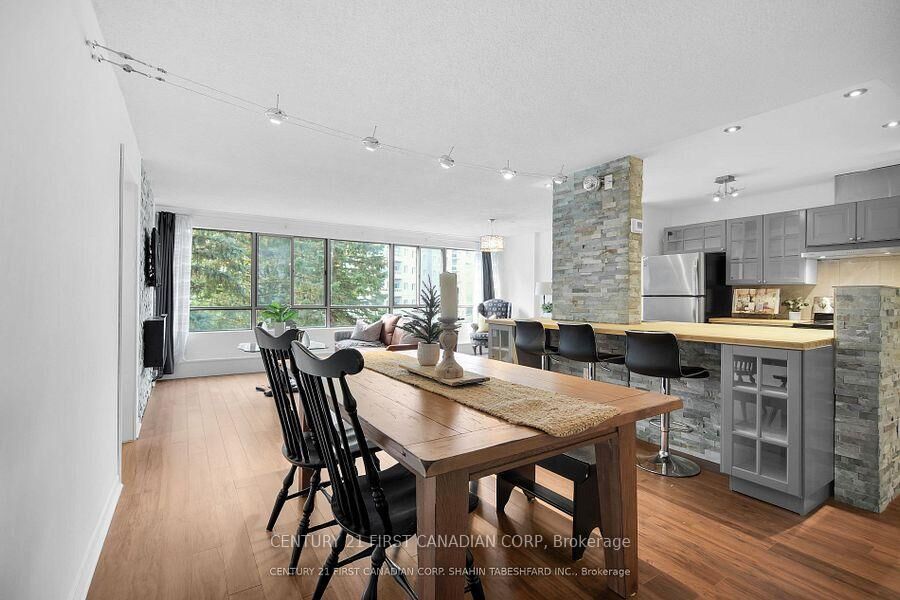 Property Photo:  570 Proudfoot Lane 407  ON N6H 4Z1 