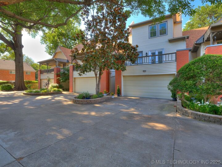 Property Photo: 4822 S Quaker Avenue OK 74105