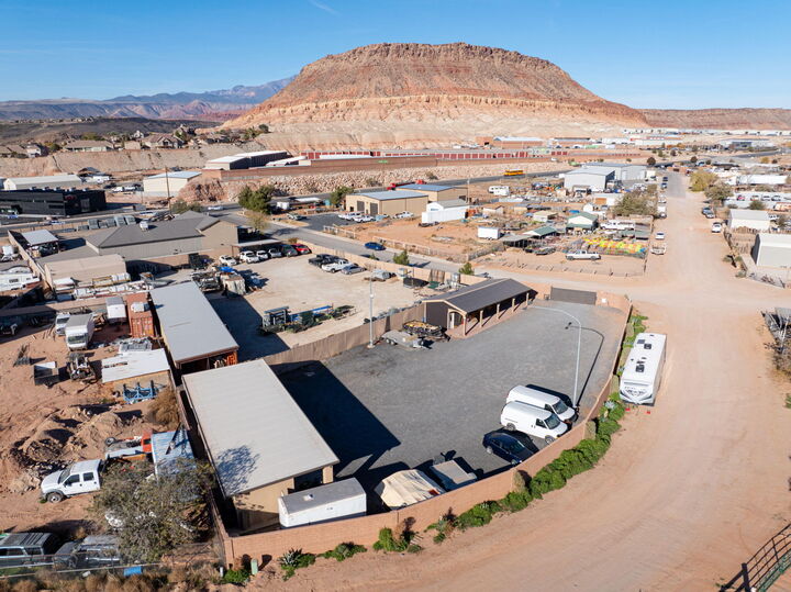 Property Photo: 1636 S Quarter Horse Dr UT 84780